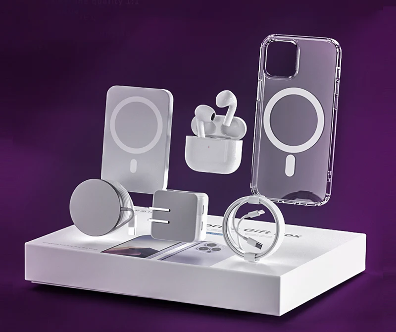 How to Create High-End Corporate Gift Sets with Tech Accessories